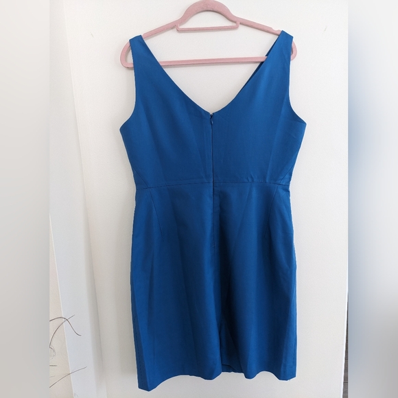 Tahari dress - Picture 3 of 3